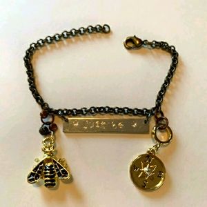 NEW Honey 🍯 Bee Hive peacesbyalise custom bracelet w name plate bumblebee